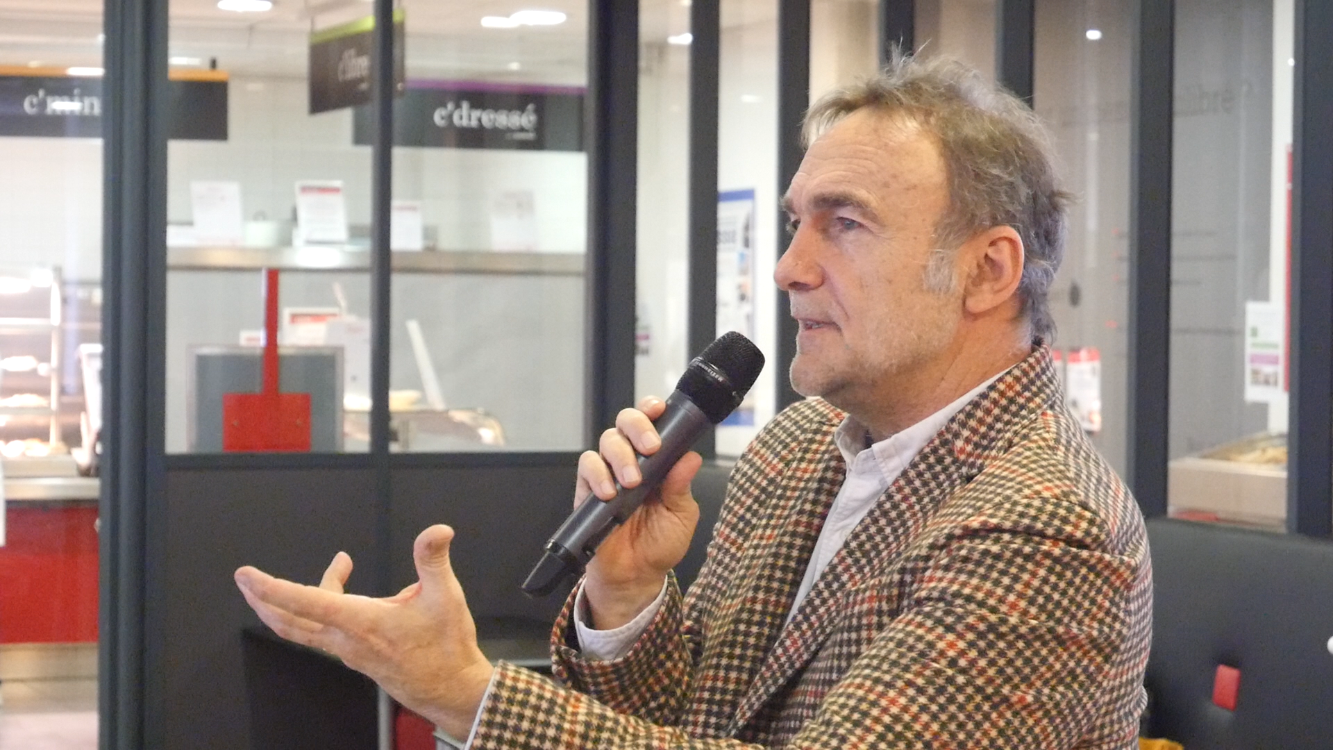 Christophe Bourgois-Costantini lors d’une conférence